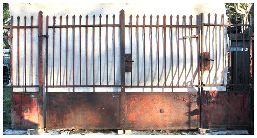 Antikes flügeliges tor - 2,